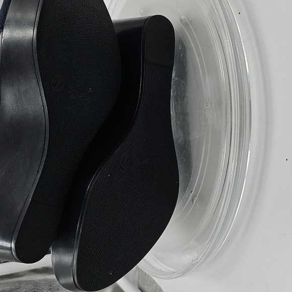 K Women's Italian Shoemaker Wedge - Picture 8 of 8